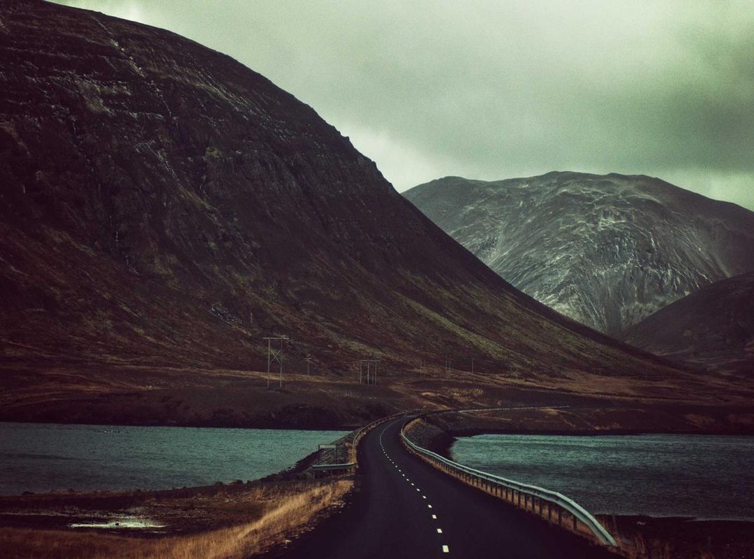 Torrenting vs. Legal Streaming: A Quick Comparison